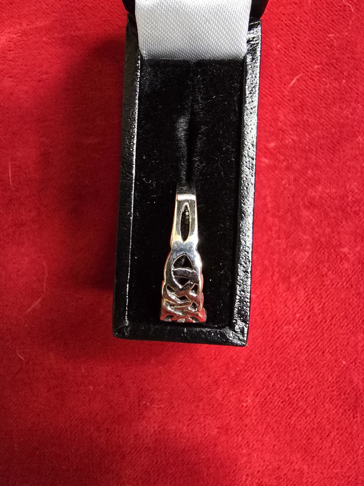 Beautiful Sterling Silver Celtic Knot Ring - Size L