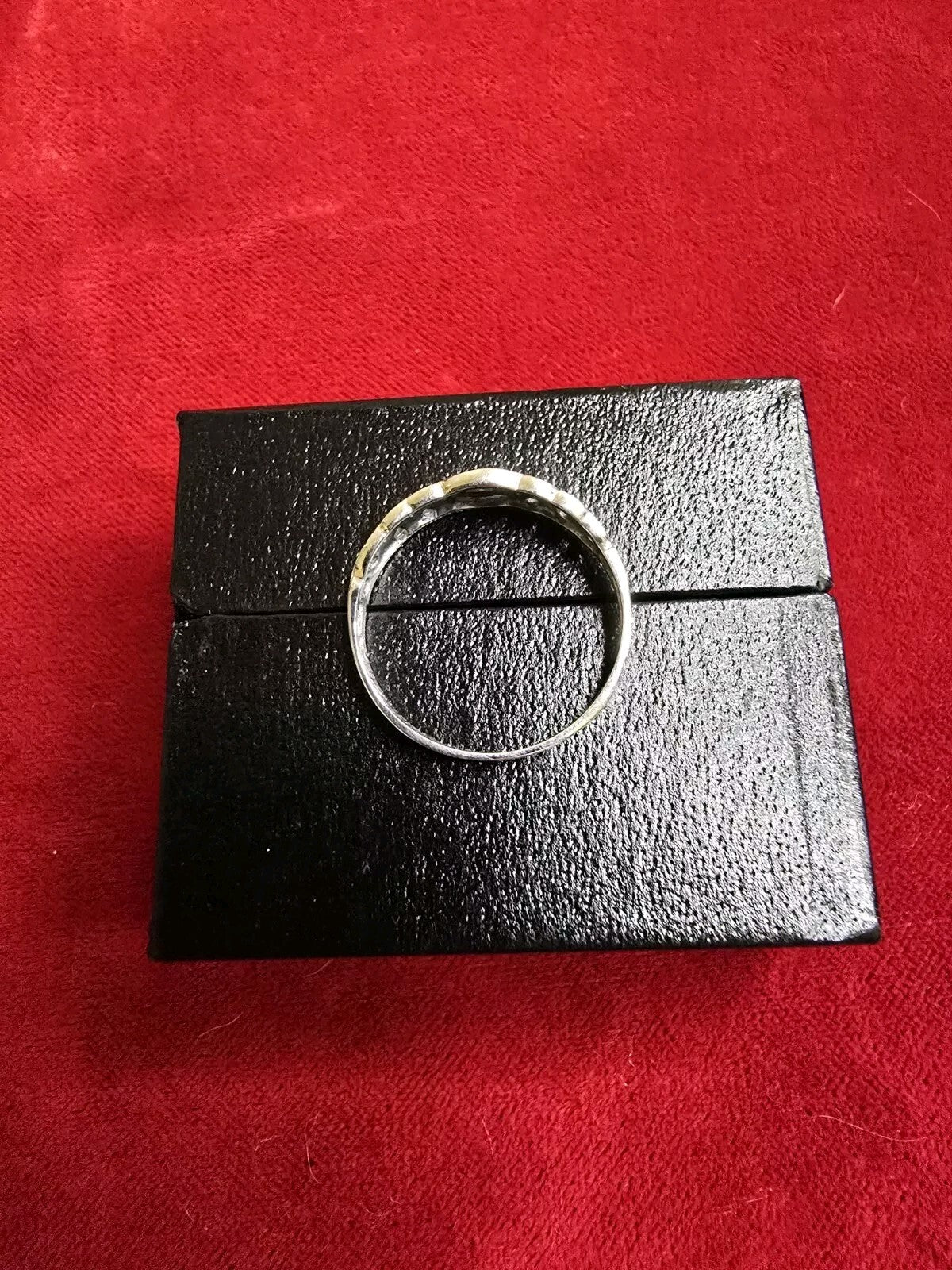 Beautiful Sterling Silver Celtic Knot Ring - Size L