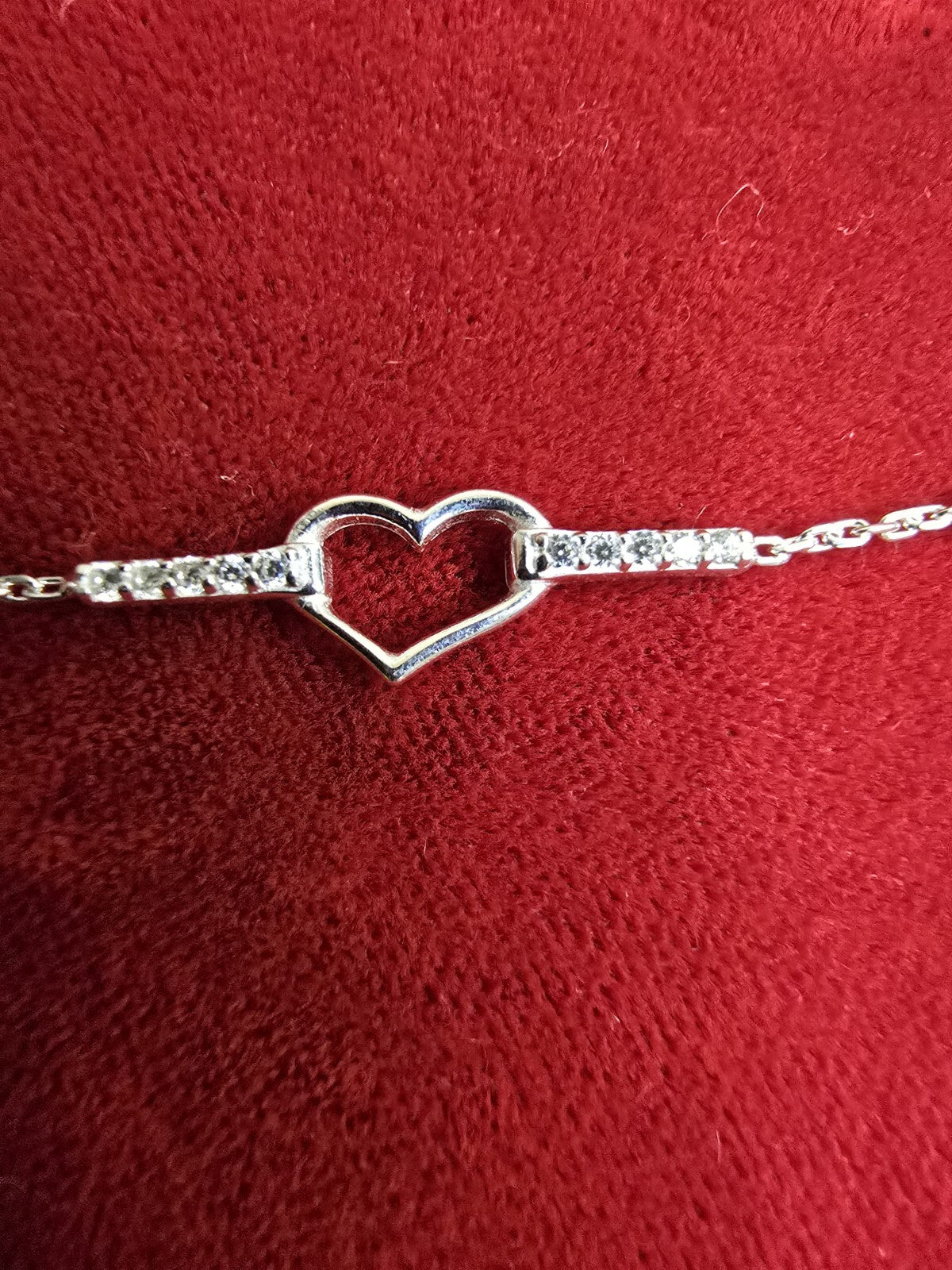 Gorgeous Sterling Silver Heart Trilogy Bracelet - Adjustable