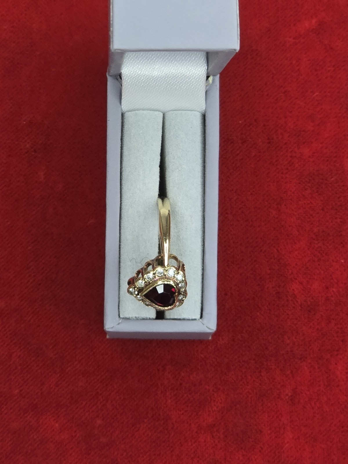 Beautiful 9ct Gold & Garnet Heart Dress Ring - Size P½