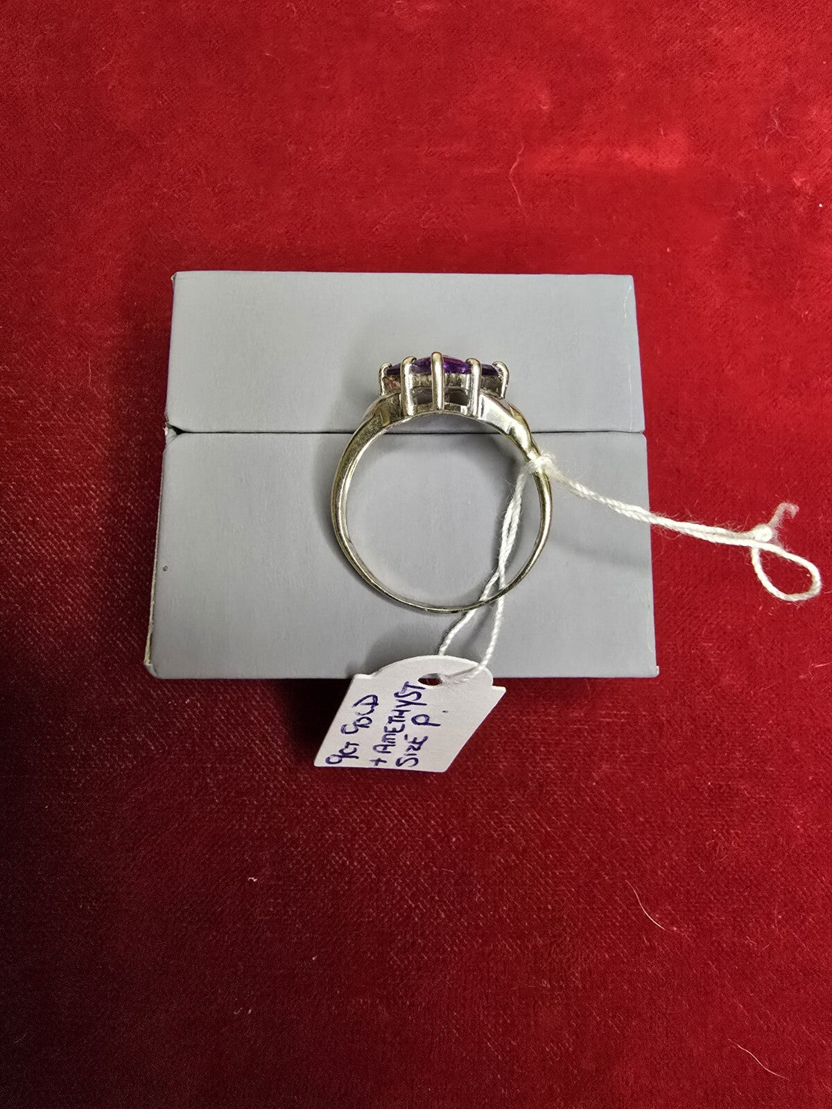9ct White Gold & Amethyst Dress Ring - Size P