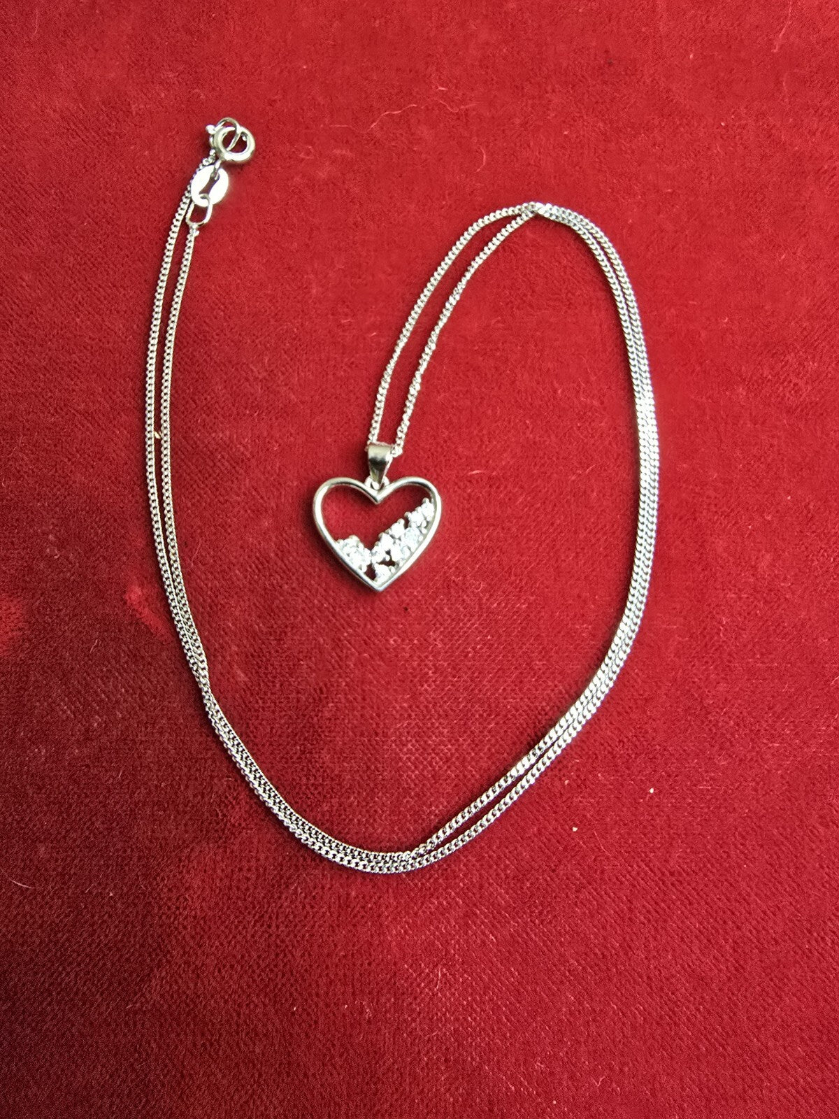 Gorgeous Sterling Silver & White Zircon Heart Necklace - 18 Inches