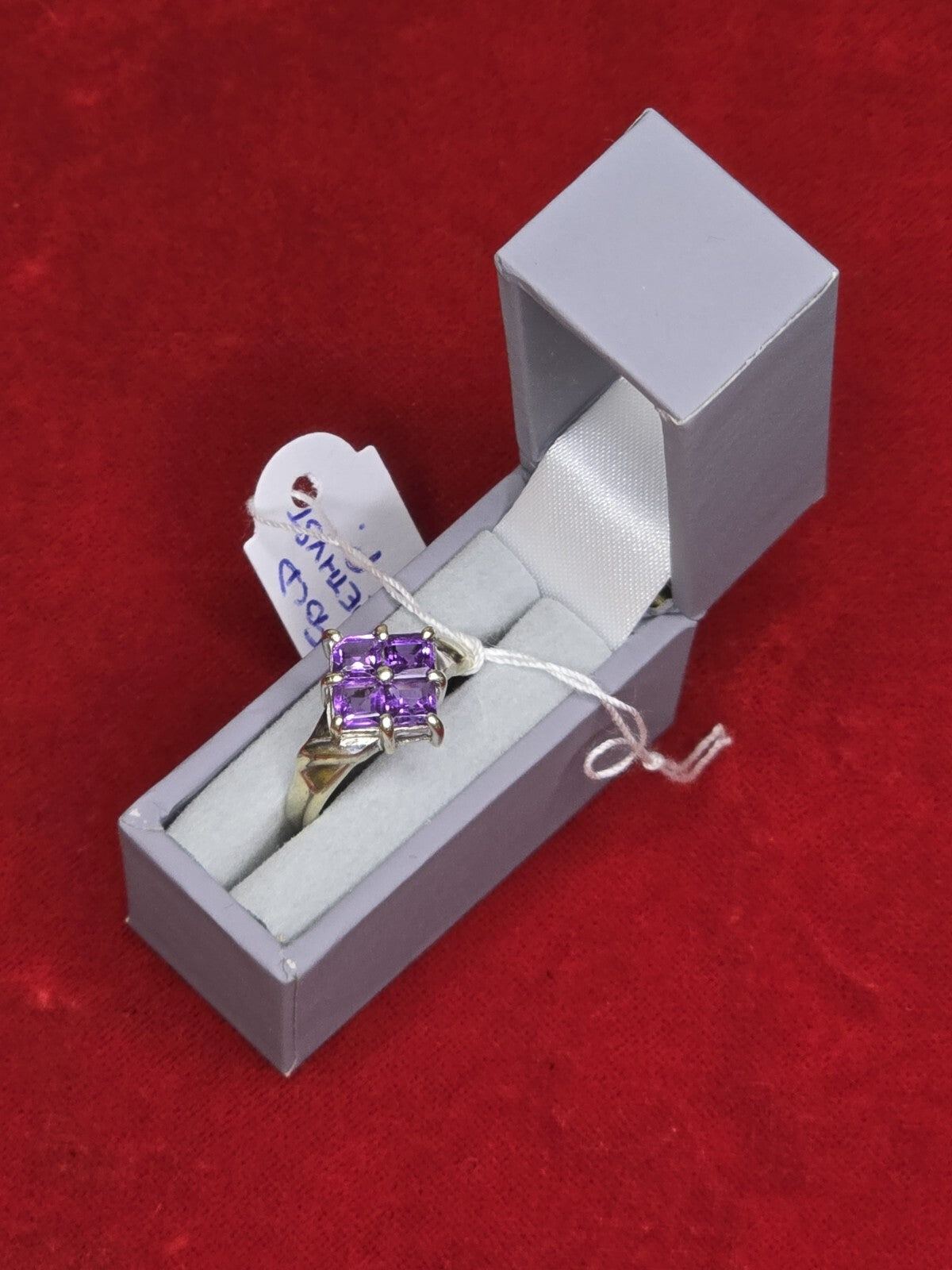 9ct White Gold & Amethyst Dress Ring - Size P