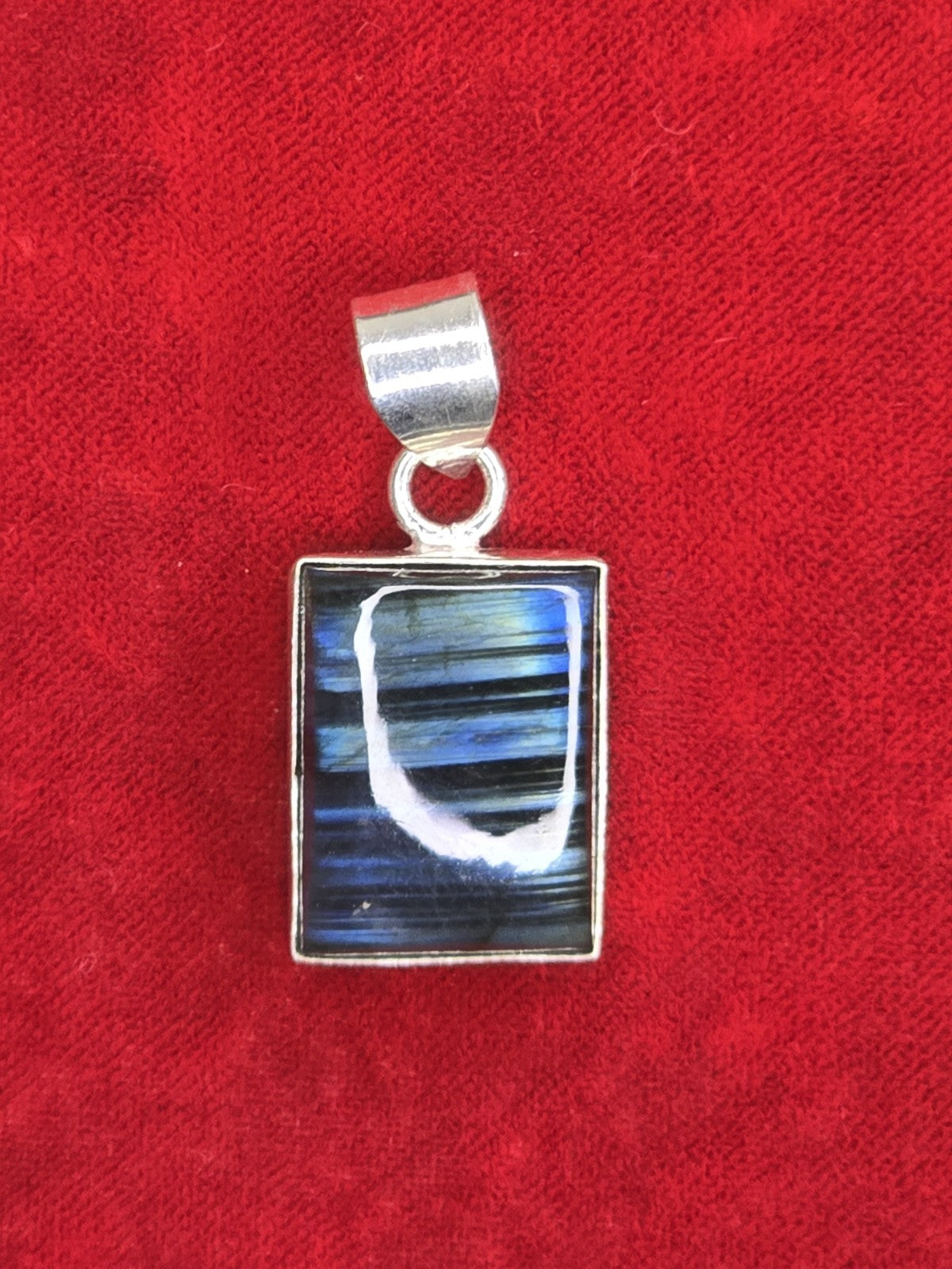 Gorgeous Labradorite & Sterling Silver Pendant - P2