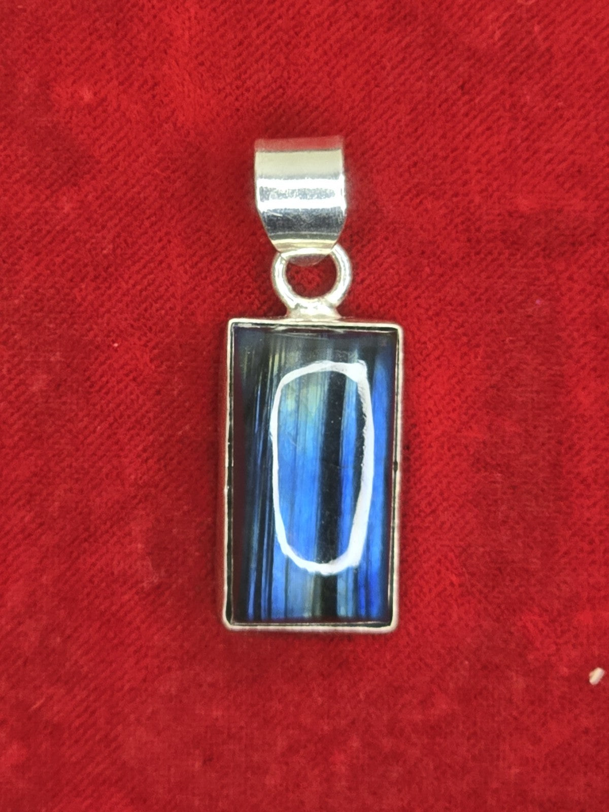 Beautiful Labradorite & Sterling Silver Pendant - P1