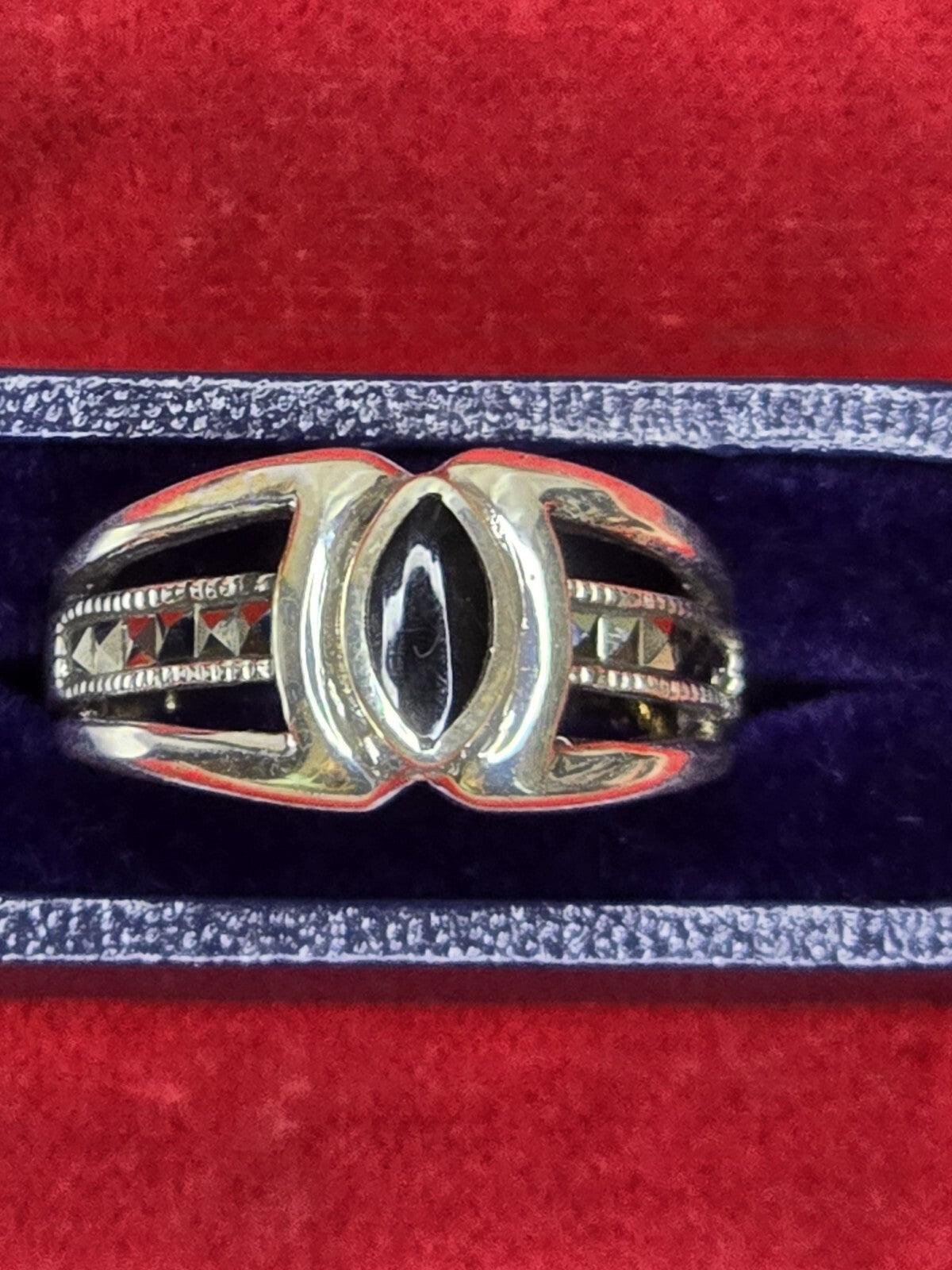 Stunning Sterling Silver, Onyx & Marcasite Ring - Size P½