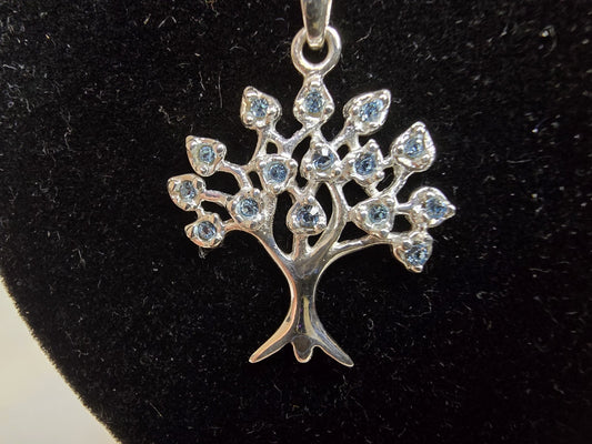 Gorgeous Sterling Silver & Aquamarine Tree of Life Necklace - 18 Inches