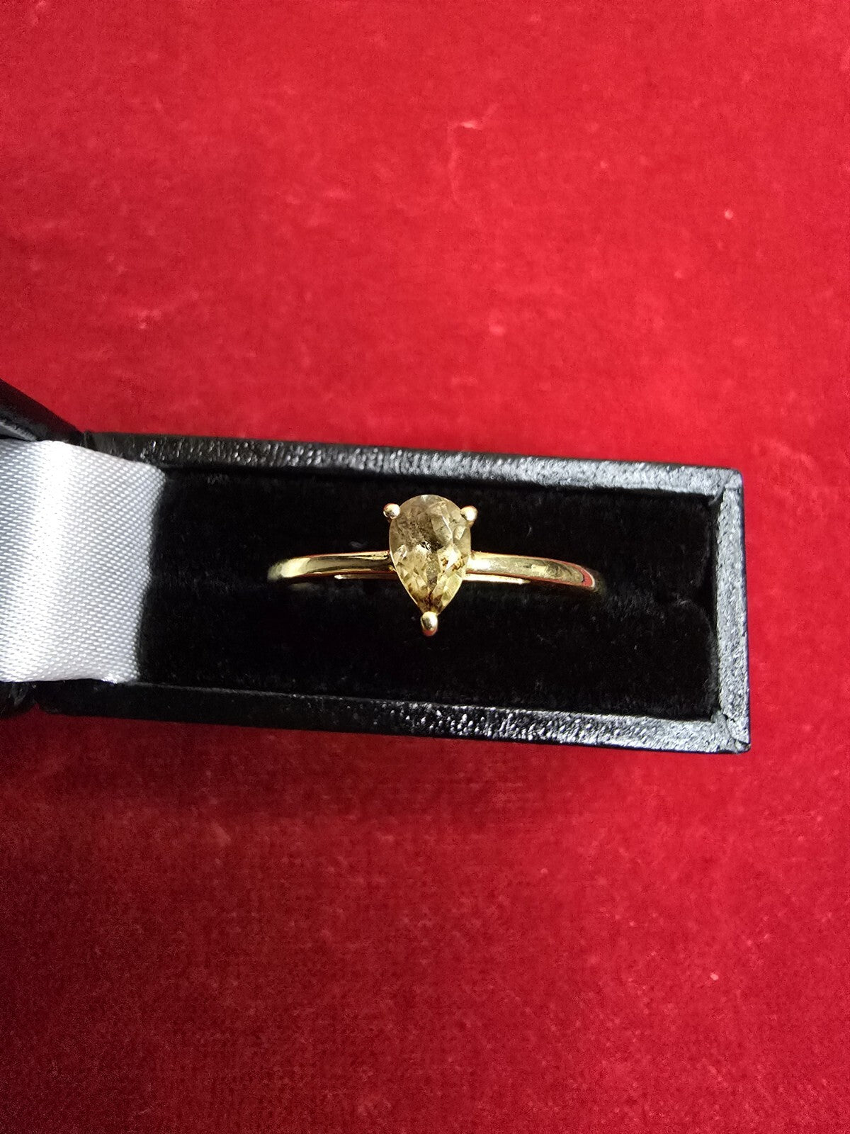 Elegant 10ct Gold & Champagne Spinel Solitaire Dress Ring - Size R