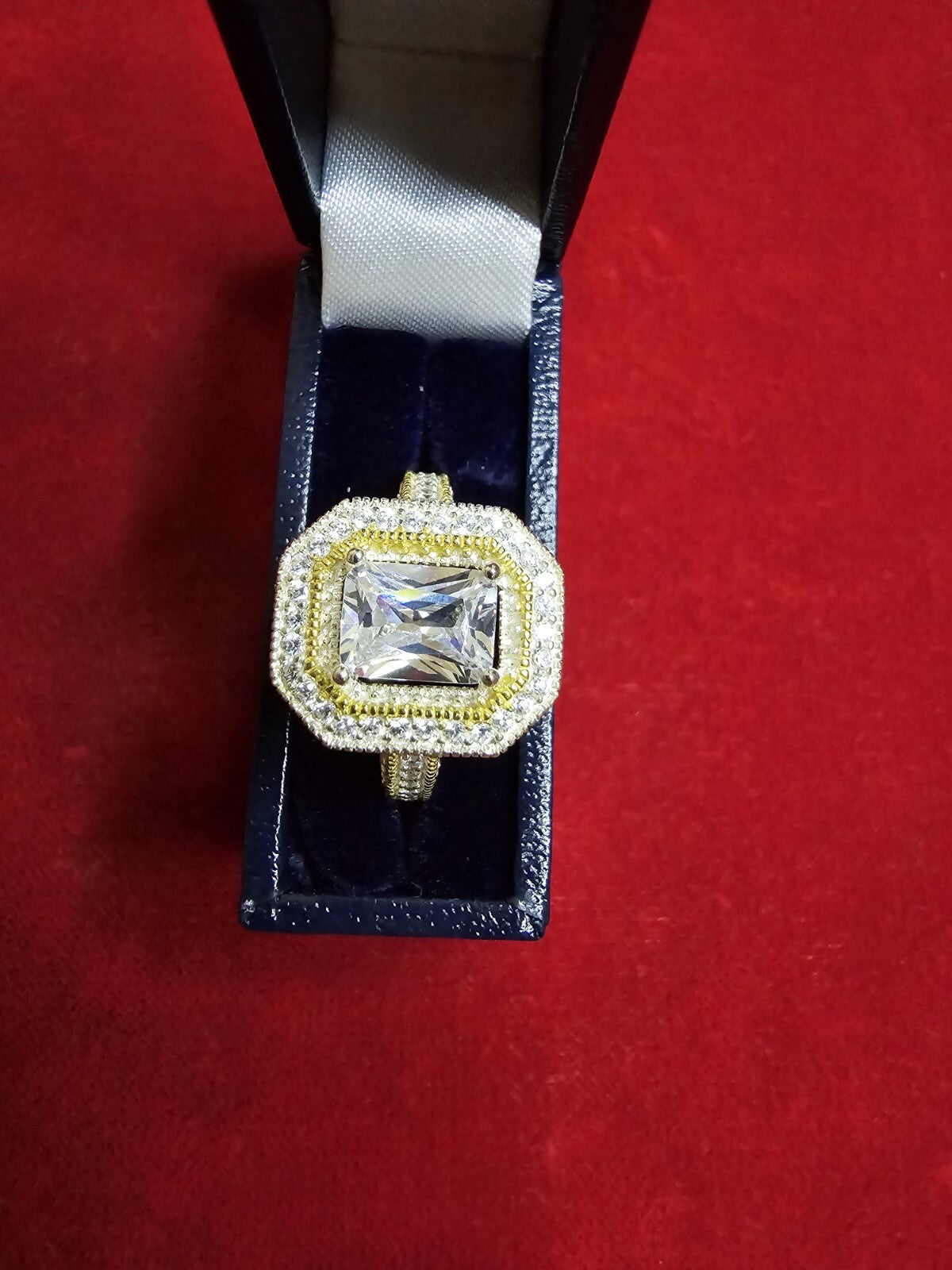 Stunning Sterling Silver & CZ Dress Ring - Size P