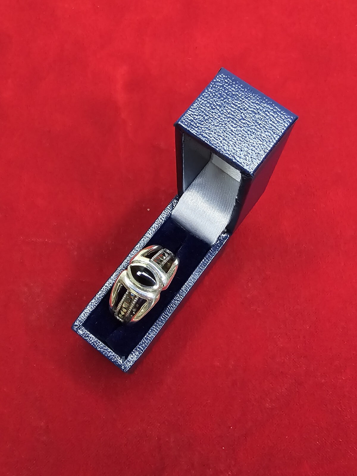 Stunning Sterling Silver, Onyx & Marcasite Ring - Size P½
