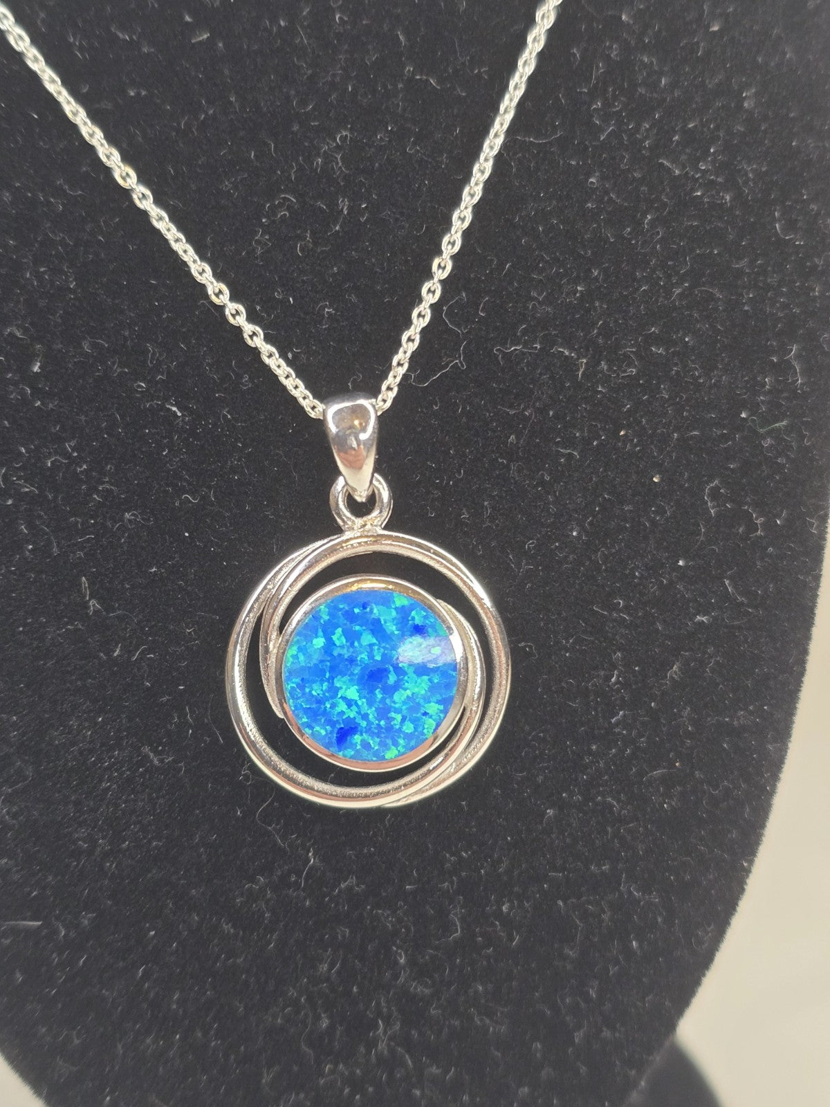 Stunning Sterling Silver & Blue Opal Circles Necklace - 18 Inches