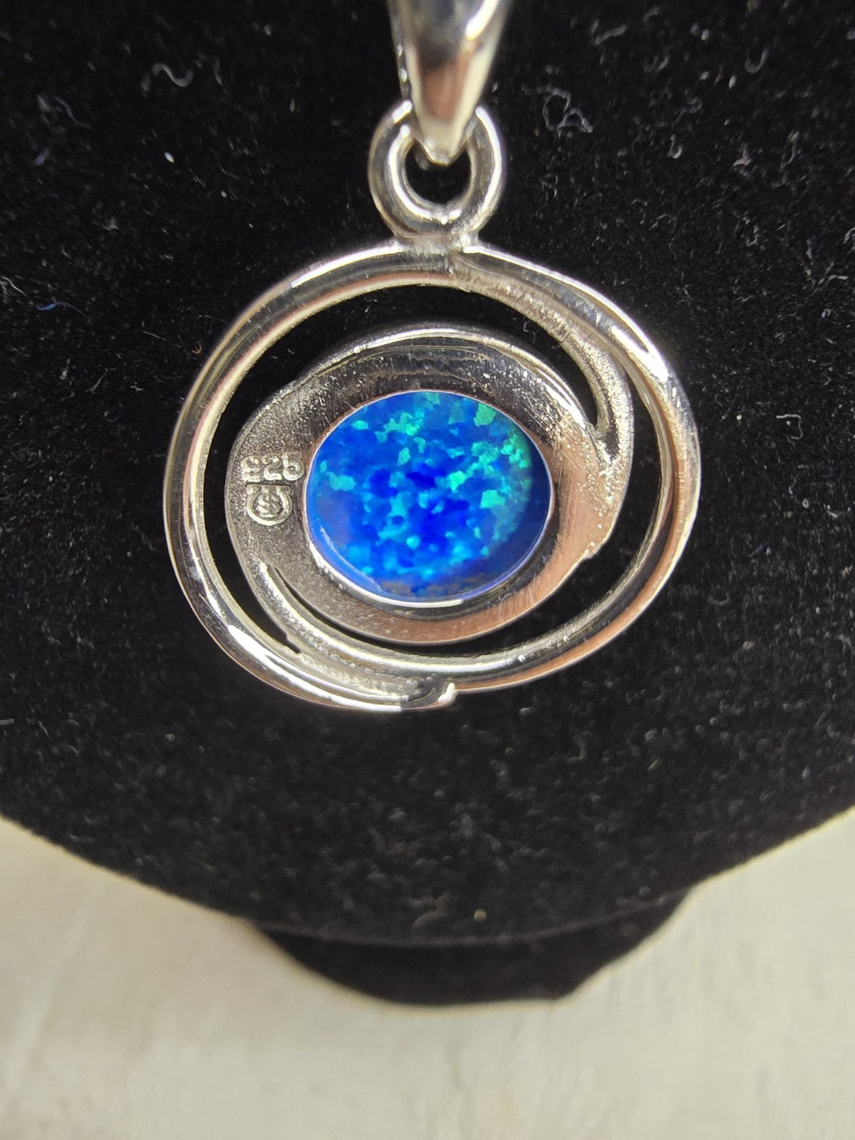 Stunning Sterling Silver & Blue Opal Circles Necklace - 18 Inches