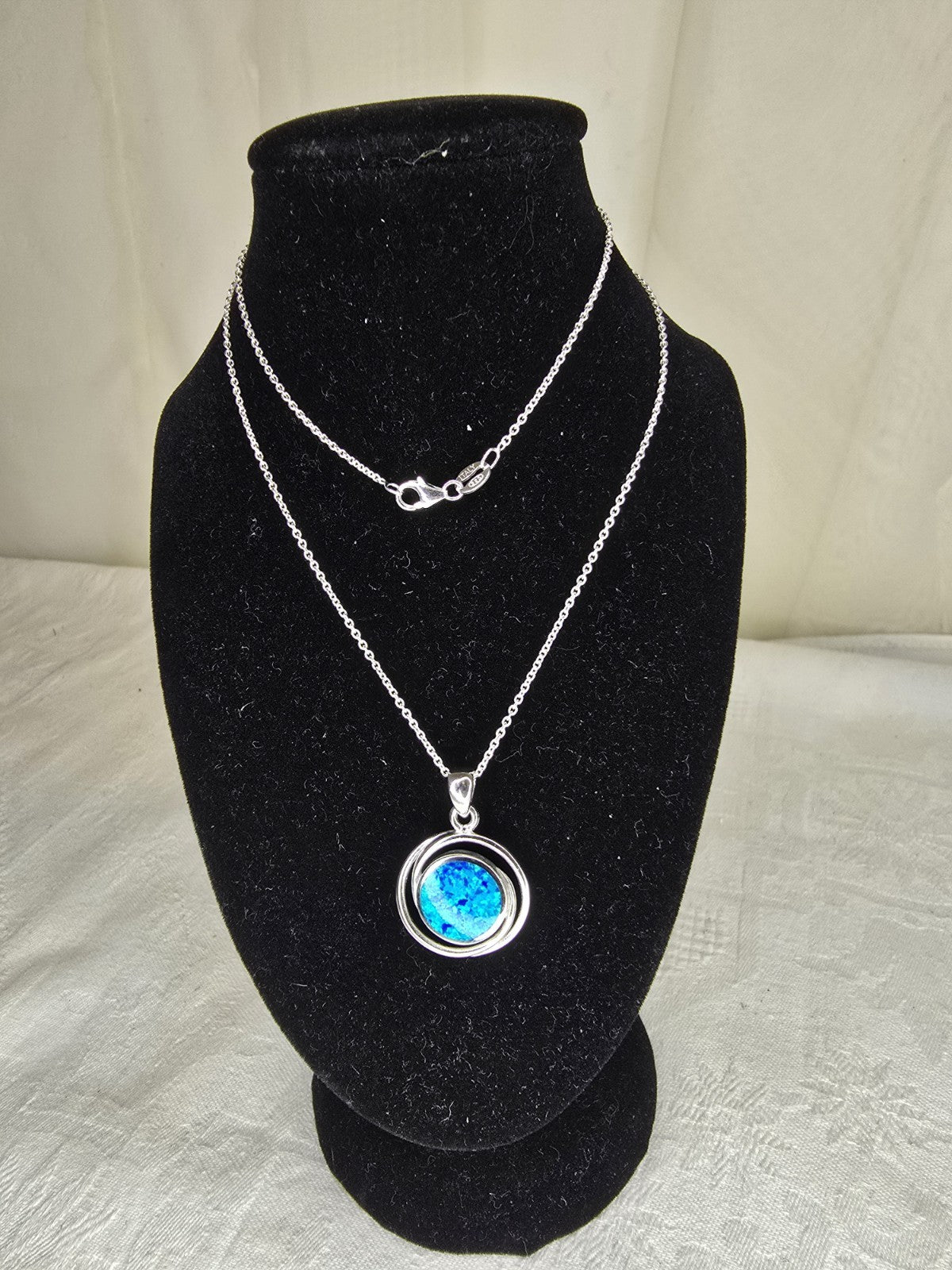 Stunning Sterling Silver & Blue Opal Circles Necklace - 18 Inches