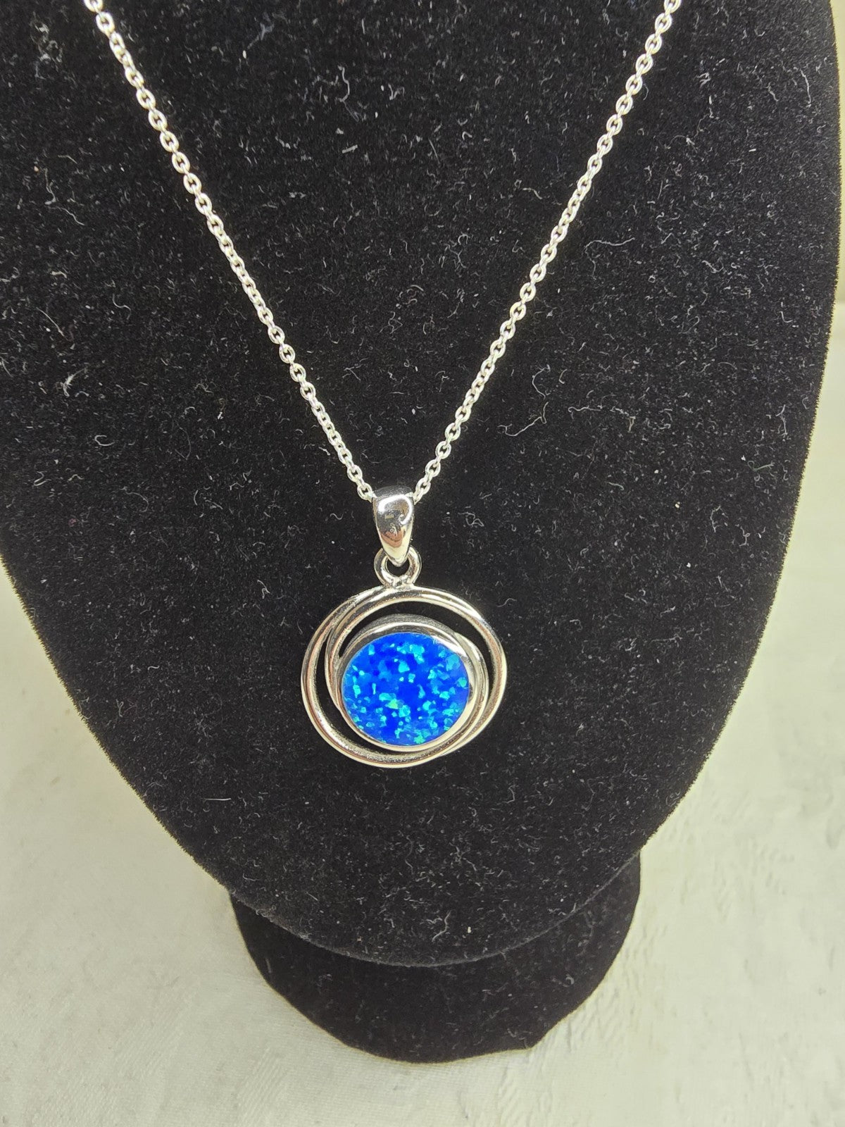 Stunning Sterling Silver & Blue Opal Circles Necklace - 18 Inches