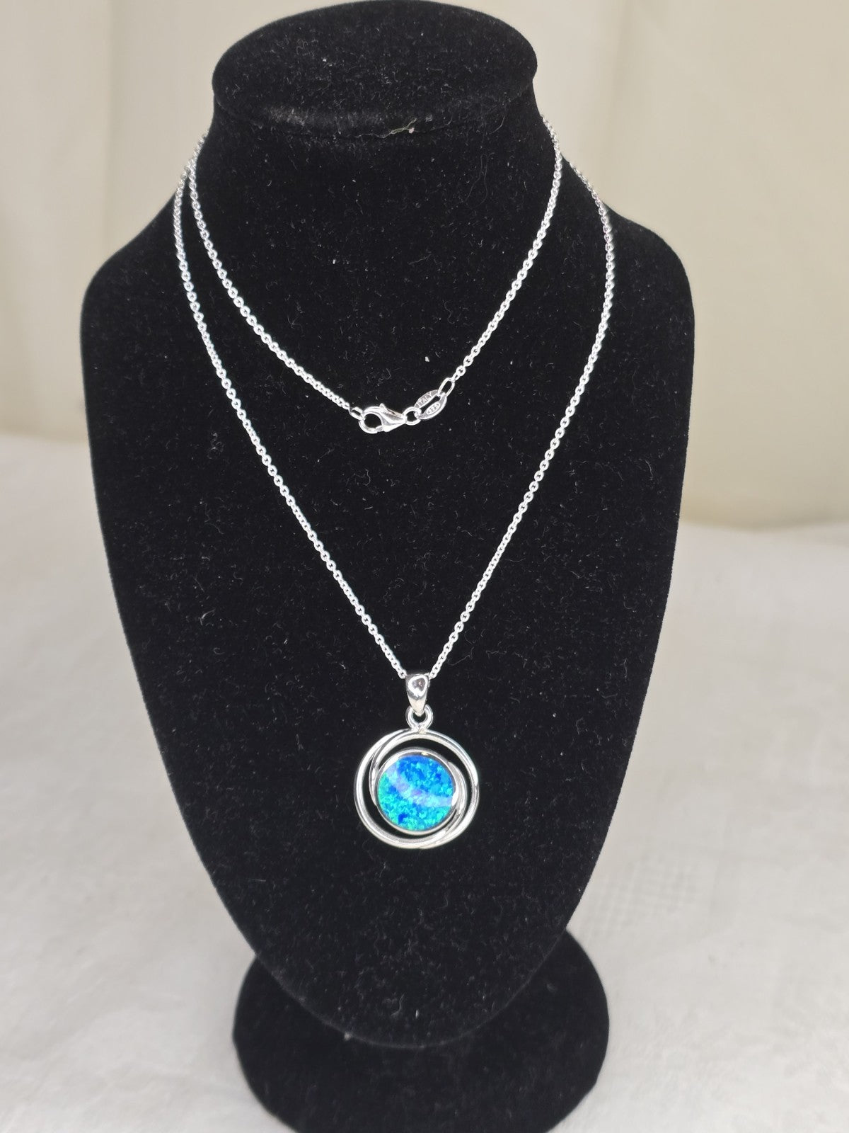 Stunning Sterling Silver & Blue Opal Circles Necklace - 18 Inches