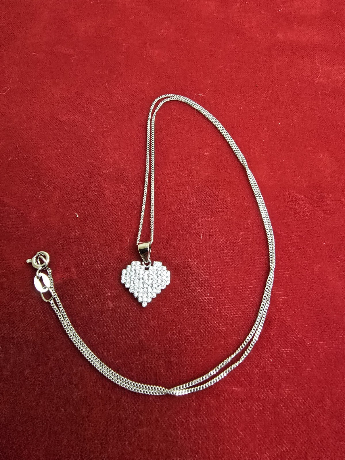 Gorgeous Sterling Silver & White Zircon Heart Necklace - 18 Inches